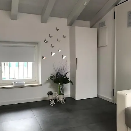 Apartment Glicine Costermano